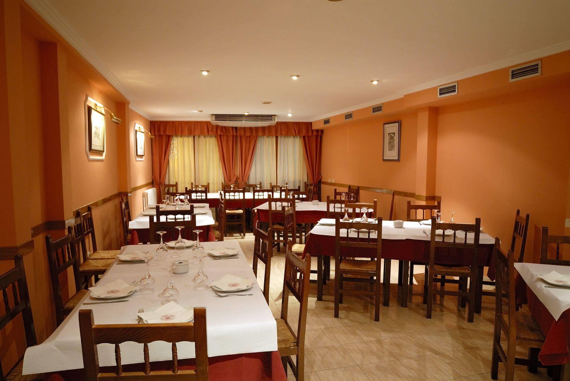 Hostal Alcazaba เตรูเอล ภายนอก รูปภาพ