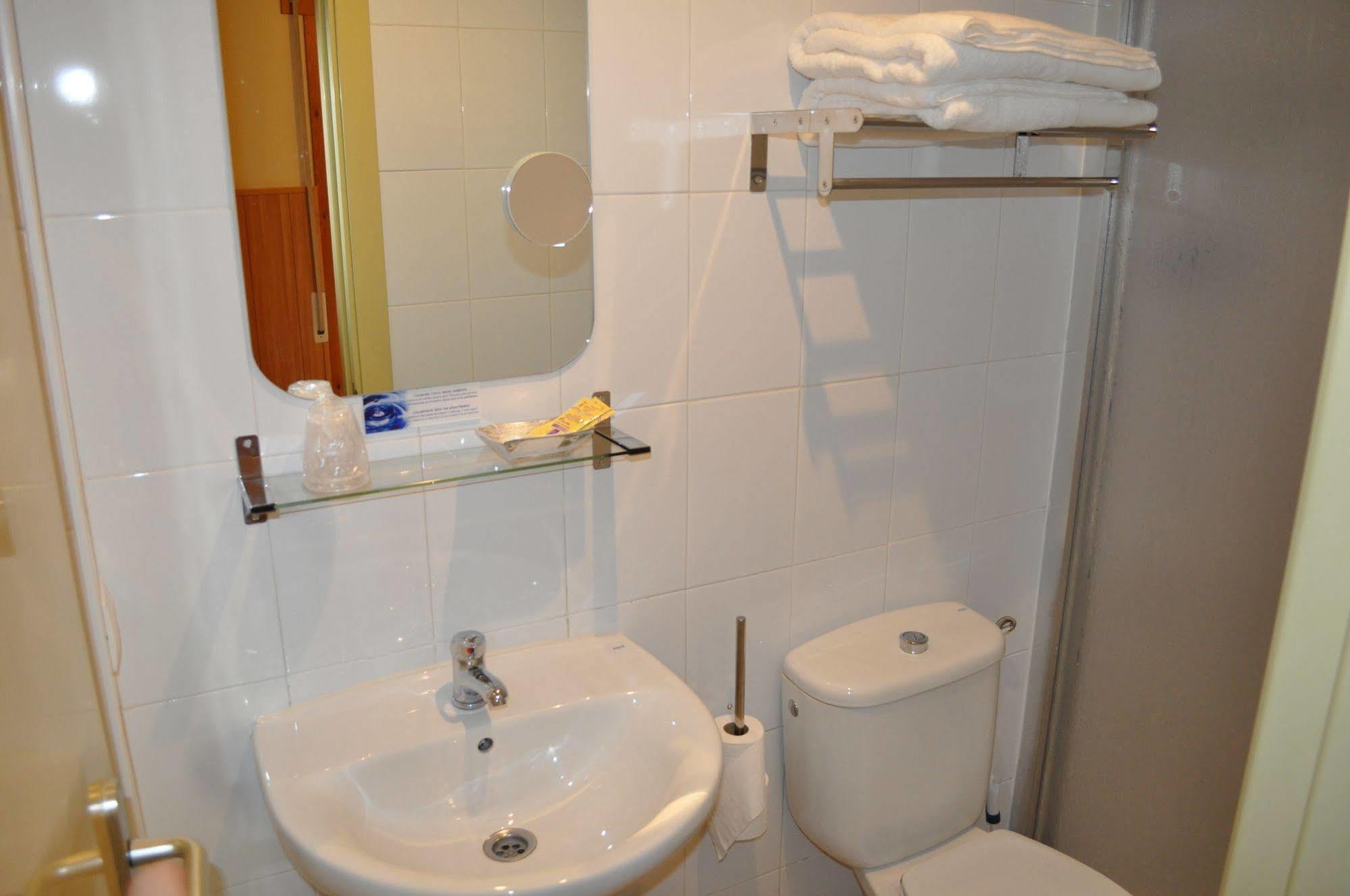 Hostal Alcazaba เตรูเอล ภายนอก รูปภาพ